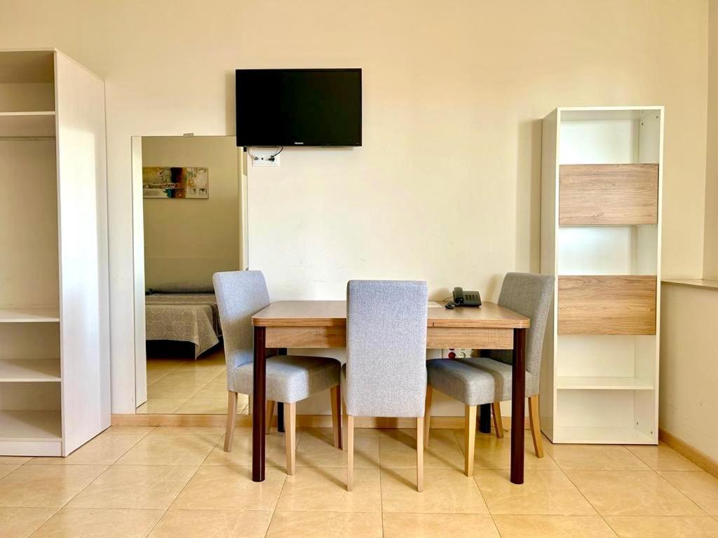Apartamentos Turisticos Mediterraneo Картахена Екстериор снимка