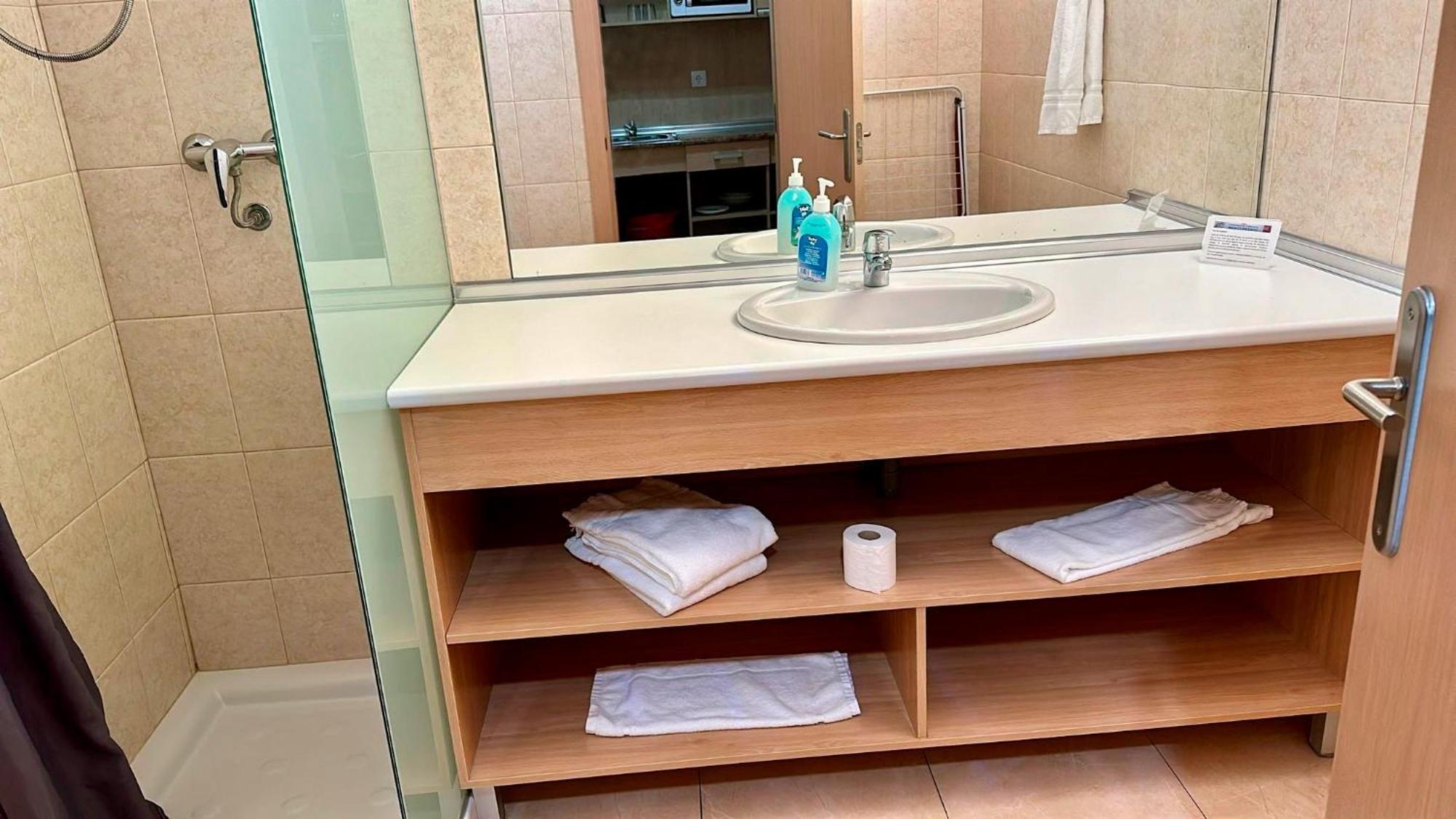 Apartamentos Turisticos Mediterraneo Картахена Екстериор снимка