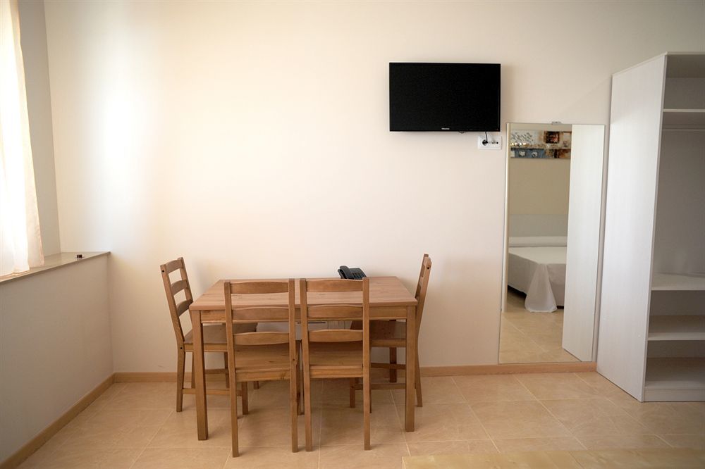 Apartamentos Turisticos Mediterraneo Картахена Екстериор снимка
